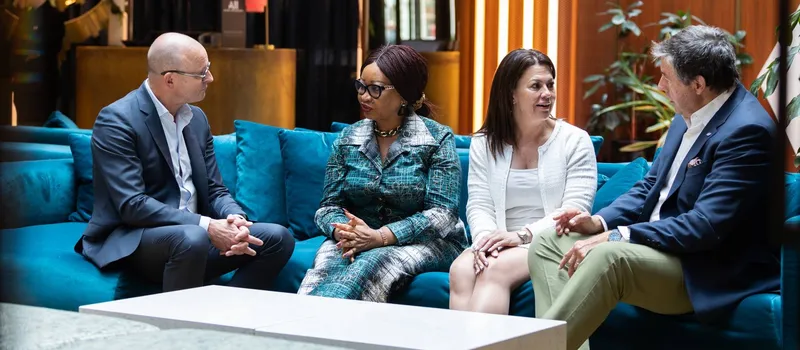 Leading Edge ConsultingFluent in Finding Leaders